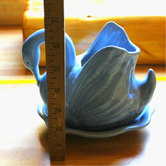 Vintage Blue Swan Planter with Drain Tray - Picture 7 of 7